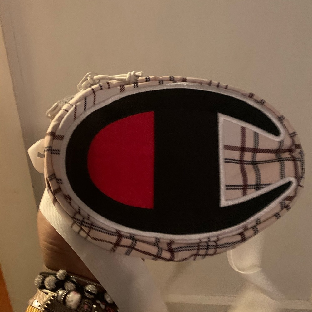 Champion fanny pack never used